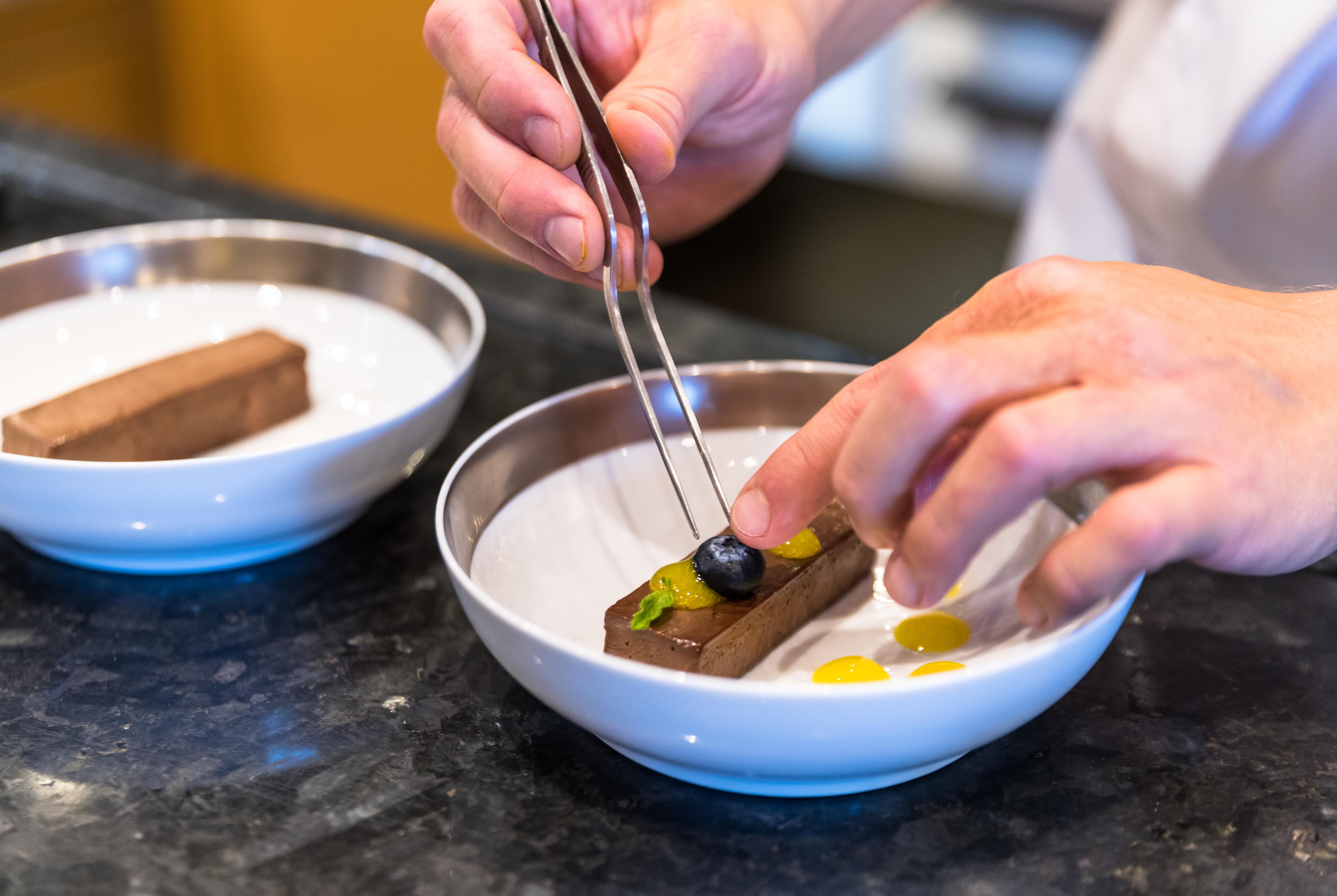 FORMOSA-Cooking-JeffBrown_Fraser-yachts-nTJUrFht.jpg