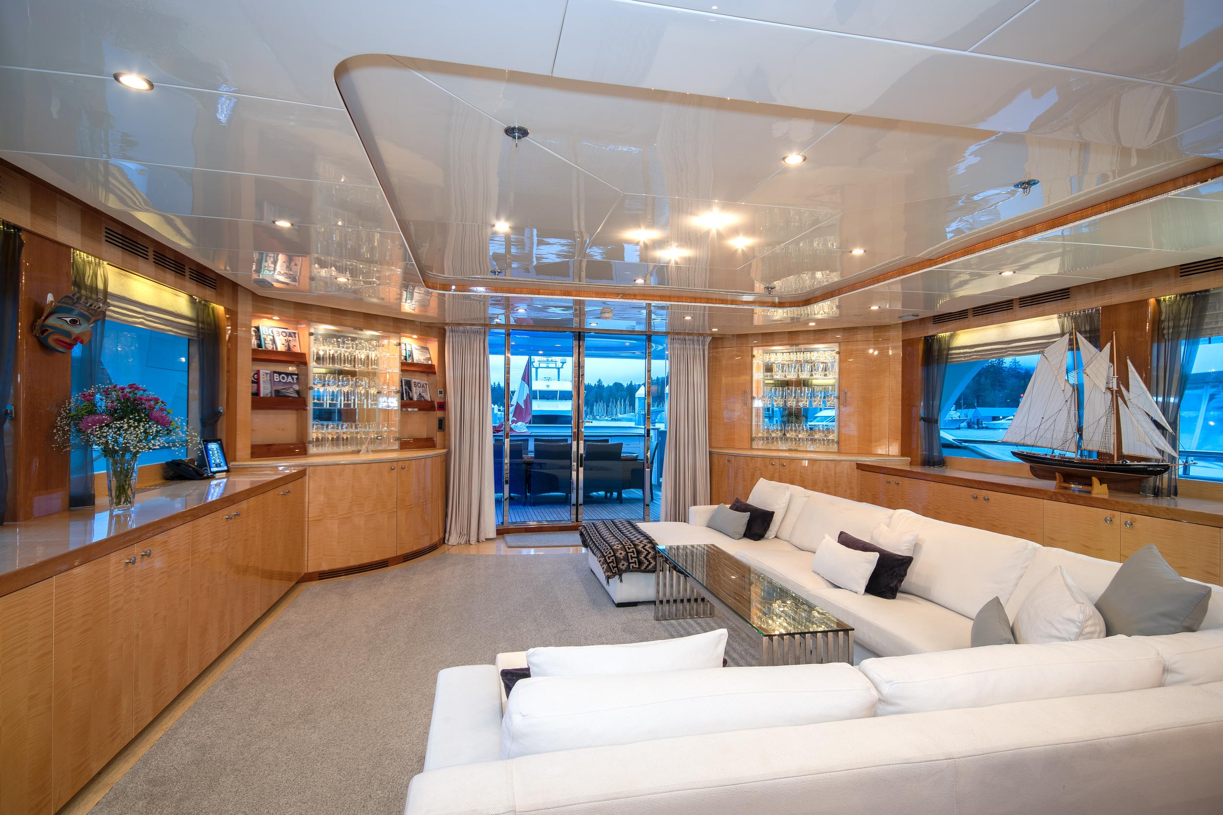 Aboard STAY SALTY a 135ft (41.15m) luxury motor yacht , built by HORIZON in 2010