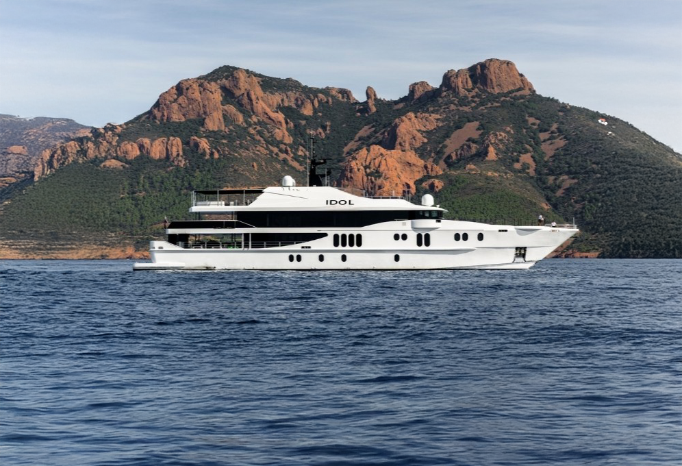 IDOL motor yacht for Sale by Fraser Yachts, built by AUSTAL