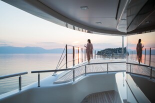 https://media.fraseryachts.com/Yachts/Y1065_KrB_MC/images/yachtfolio/o-ptasia-dms1hwbkbr-m_87742-eZDFOKsf.jpg?vh=d5ea50&w=310