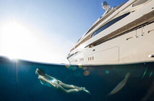https://media.fraseryachts.com/Yachts/Y1065_KrB_MC/images/yachtfolio/o-ptasia-pixrmdplaivn_87843-2WOJngsz.jpg?vh=2b167c&w=310