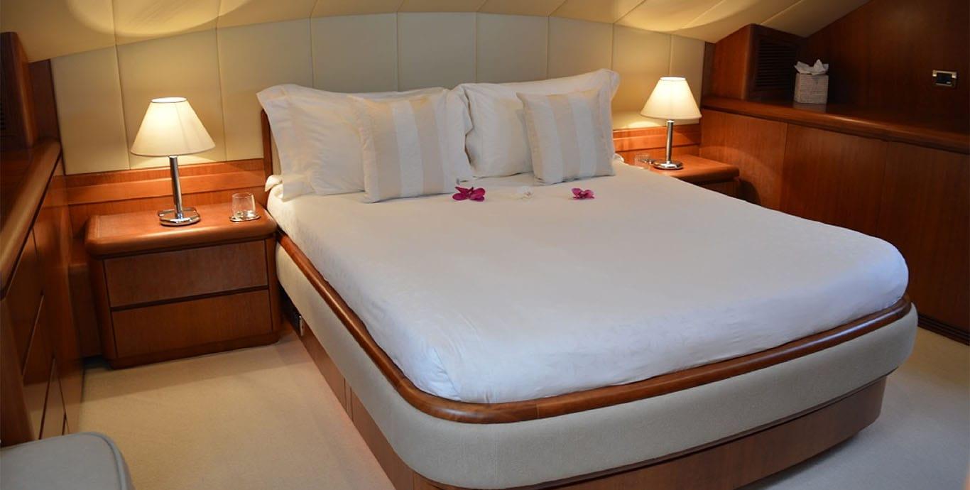 Aboard MIA ZOI a 100ft (30.71m) luxury motor yacht , built by FALCON in 2002