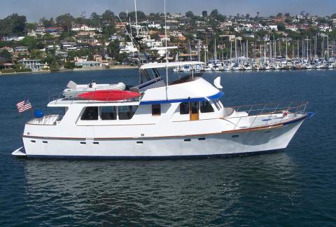 Aboard STAR QUEEN a 57ft (17.37m) luxury motor yacht , built by JONES-GOODELL in 1974