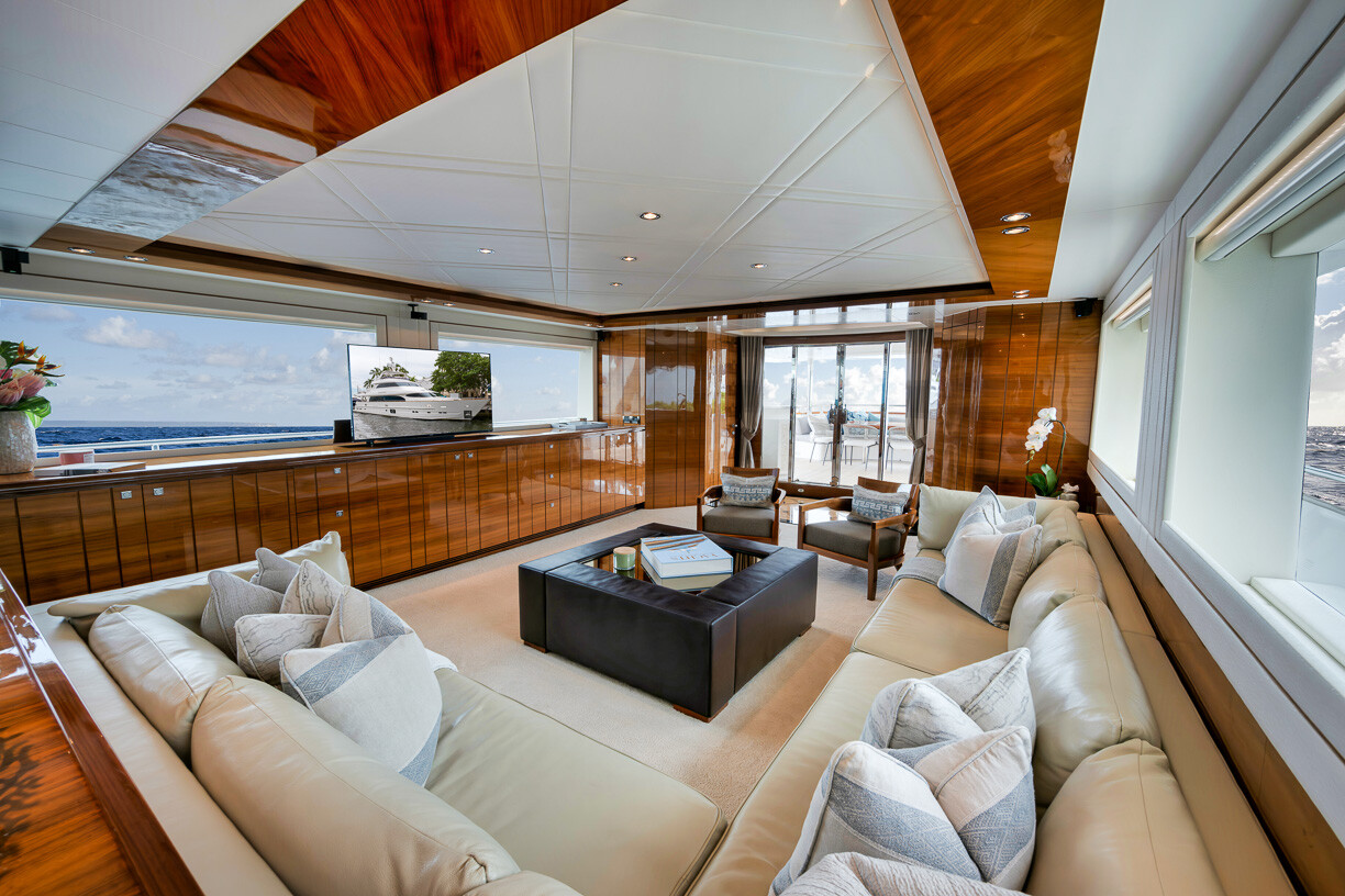 IN THE ZONE motor yacht for Charter by Fraser Yachts, built by HORIZON