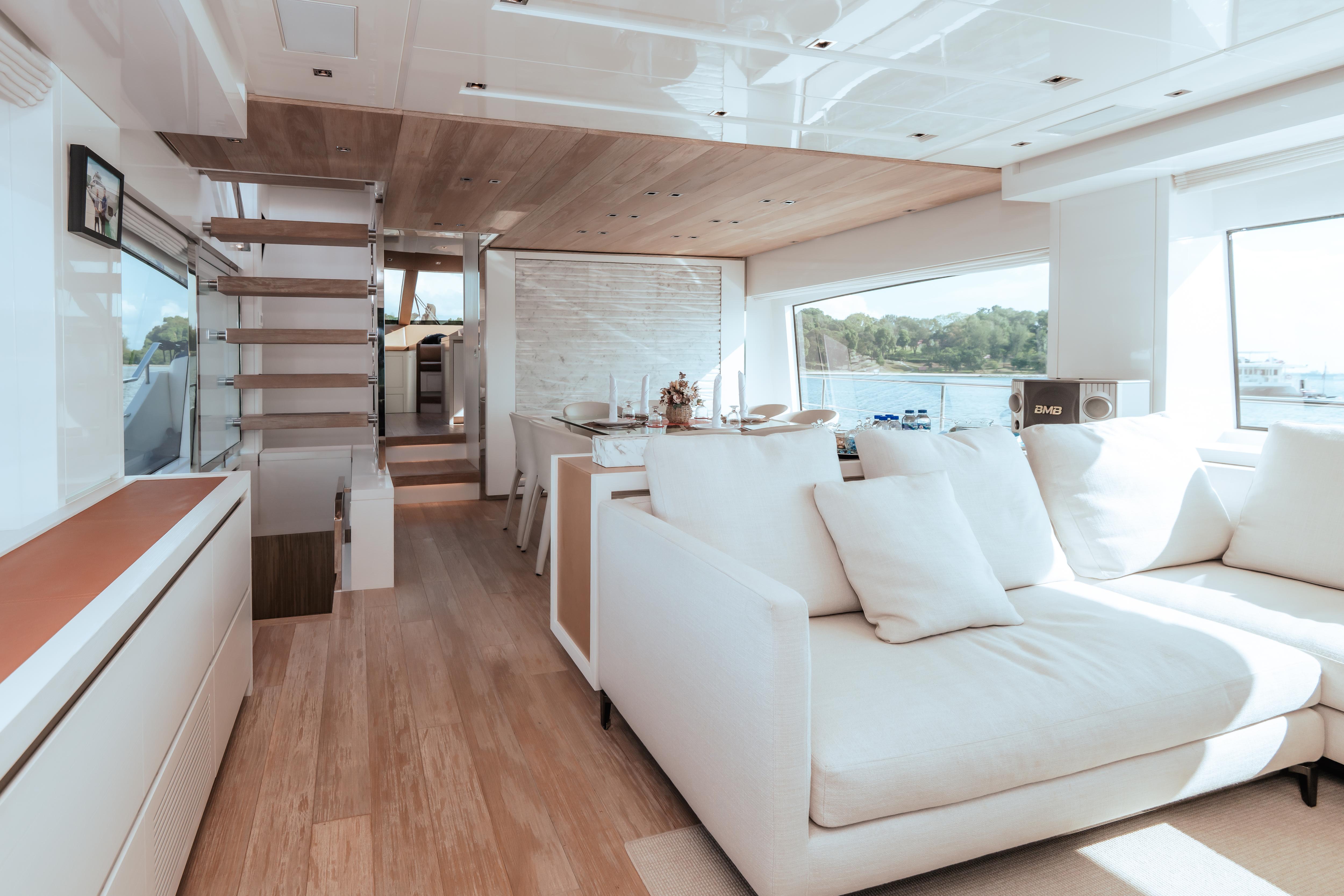 TNT LEISURE motor yacht for Sale by Fraser Yachts, built by SANLORENZO