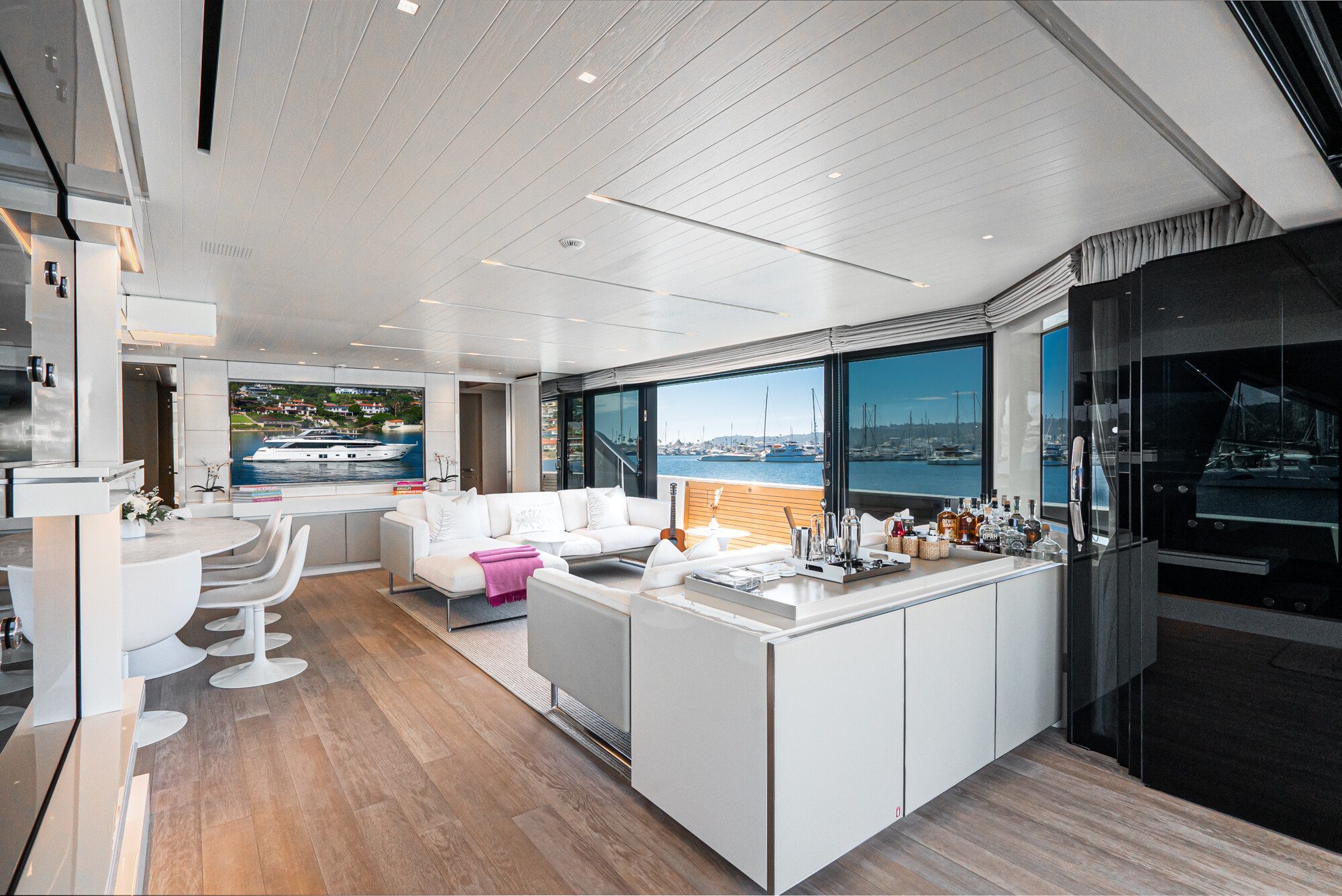 Aboard GENOA a 102ft (31.08m) luxury motor yacht for Sale available with Fraser Yachts, built by SANLORENZO in 2019