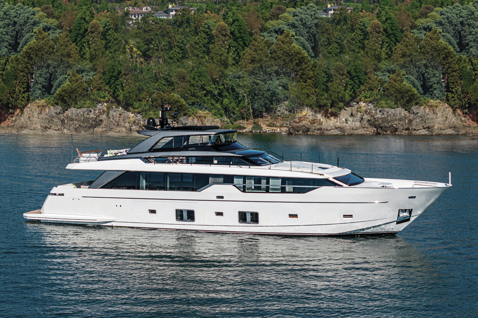 Aboard GENOA a 102ft (31.08m) luxury motor yacht for Sale available with Fraser Yachts, built by SANLORENZO in 2019