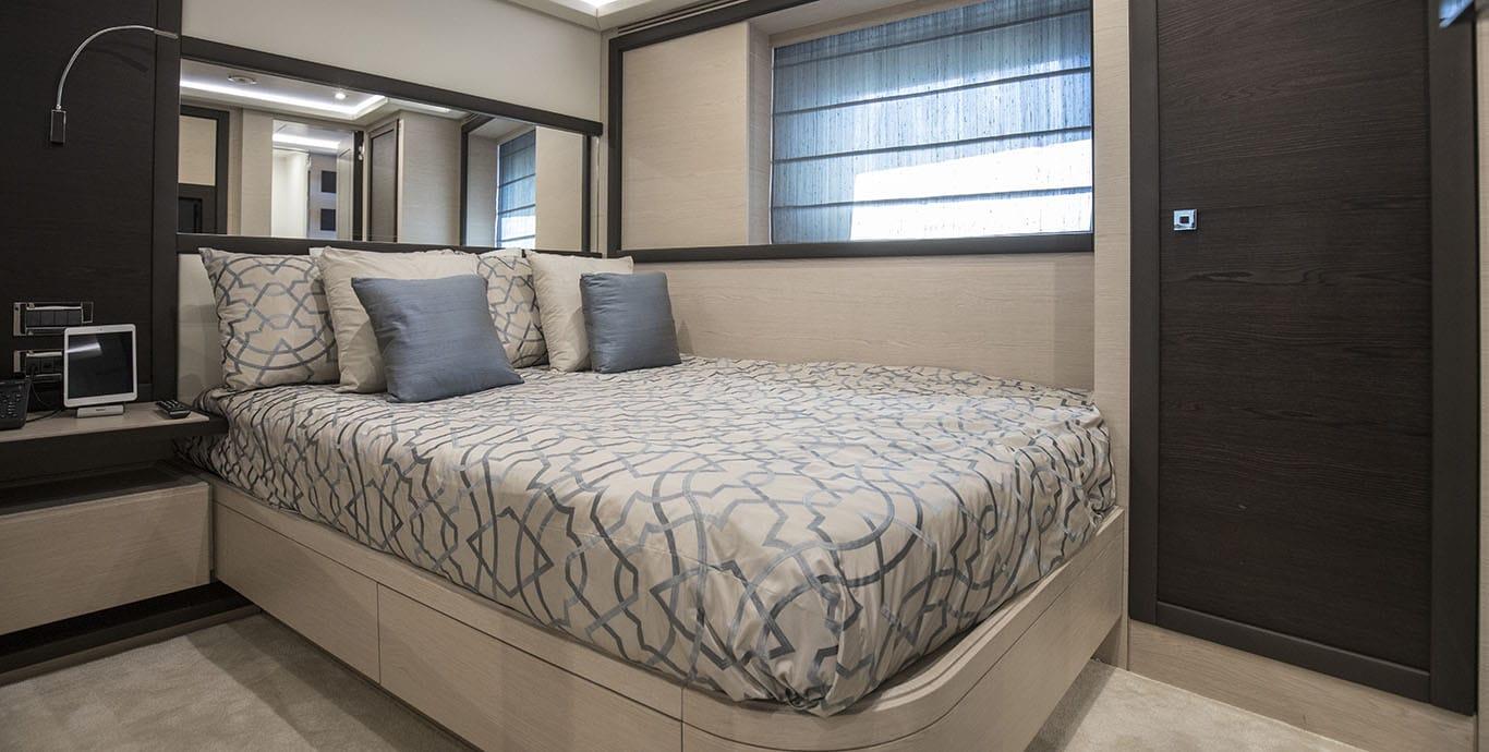 Aboard HORIZON a 92ft (28.32m) luxury motor yacht , built by BENETTI in 2016