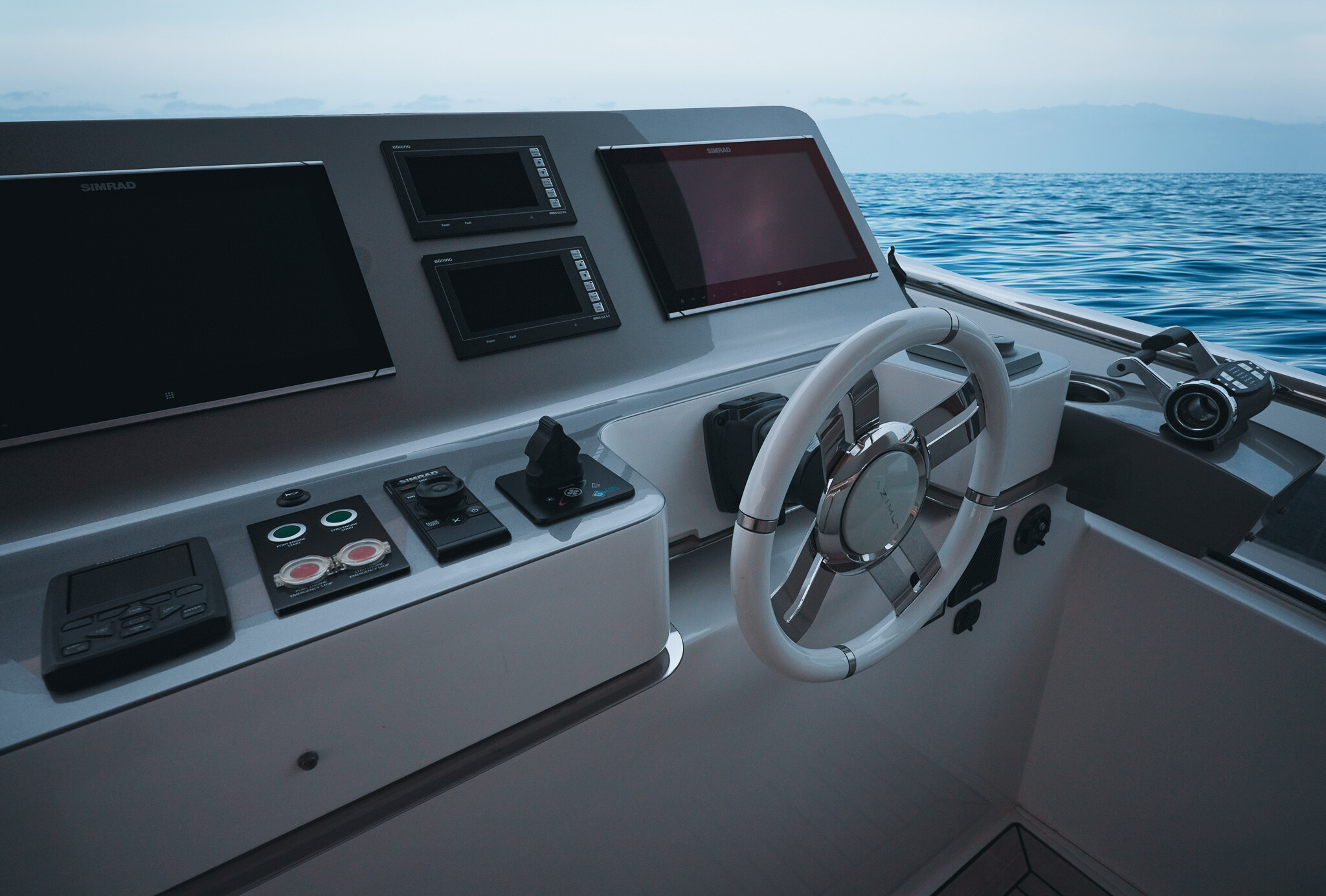 Aboard AZIMUT 27M GRANDE/23 a 87ft (26.78m) luxury motor yacht for Sale available with Fraser Yachts, built by AZIMUT in 2018