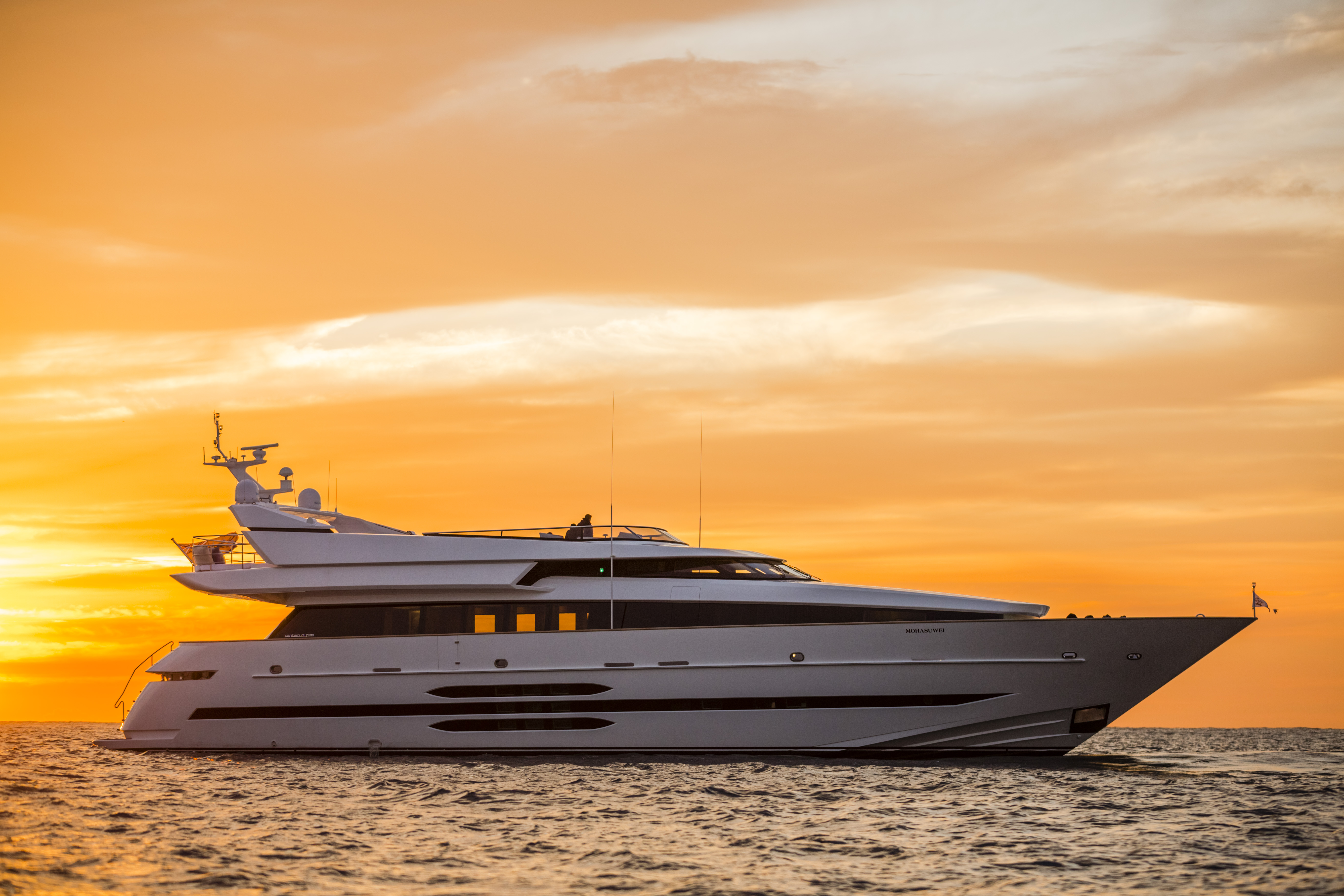 Aboard AKHIR 108 a 108ft (32.96m) luxury motor yacht , built by CANTIERI DI PISA in 2008