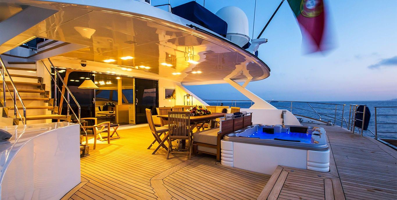Aboard MANTANI a 106ft (32.59m) luxury sailing yacht , built by CUNEO MARINE in 2009