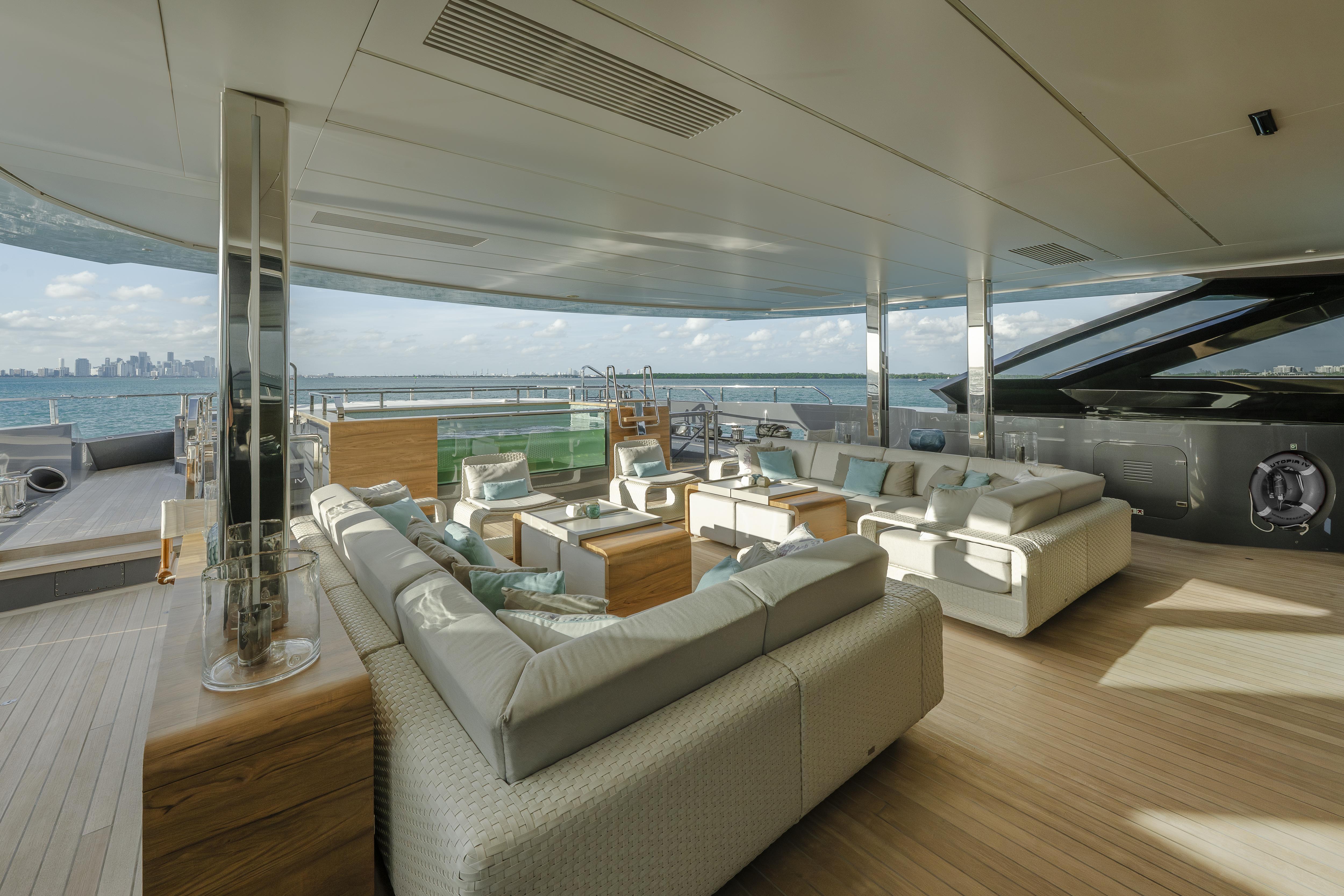 UTOPIA IV motor yacht for Sale & Charter by Fraser Yachts, built by ROSSINAVI