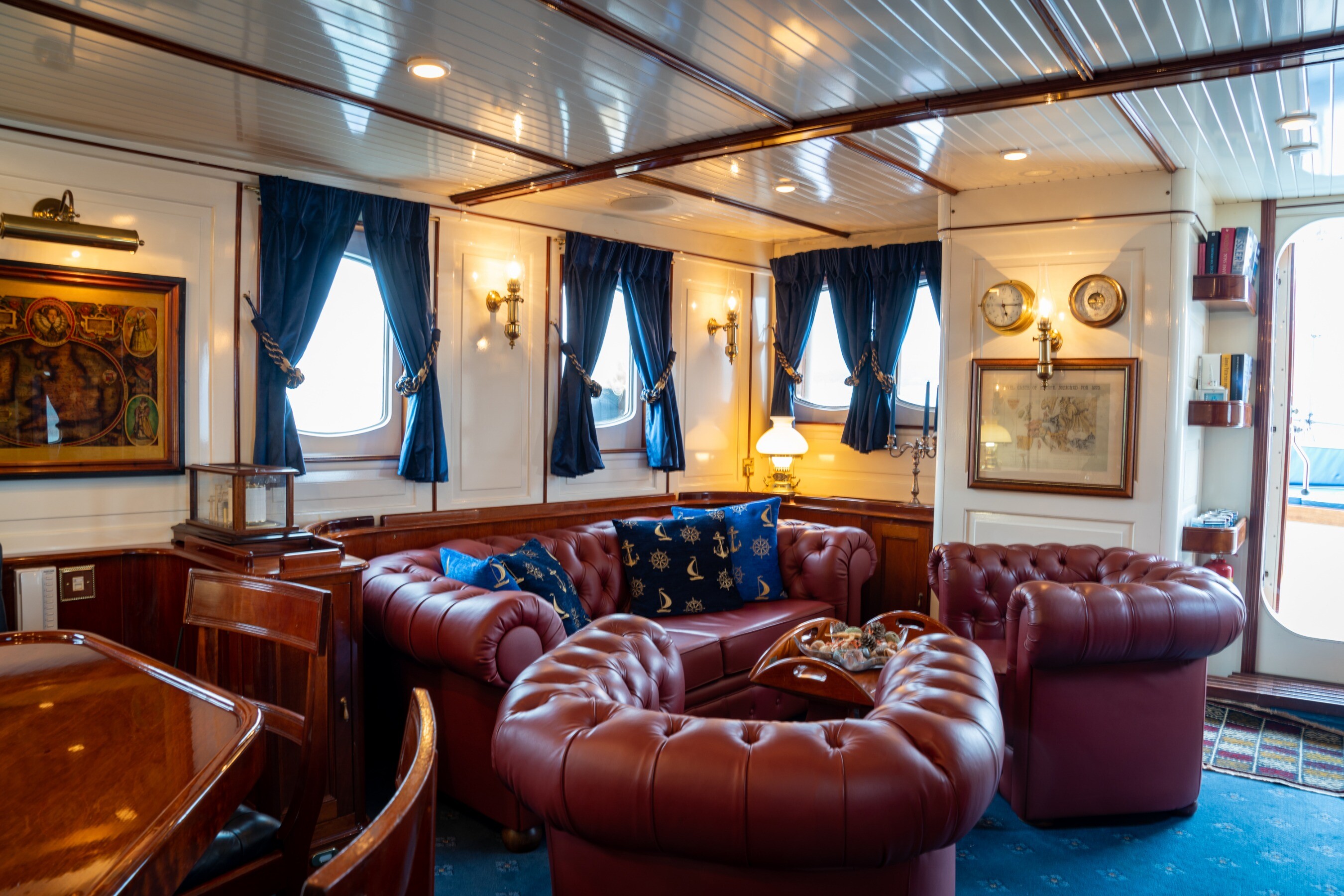 Aboard FREDRIKSTAD a 75ft (22.86m) luxury motor yacht , built by SMEDVIK MEK in 1968