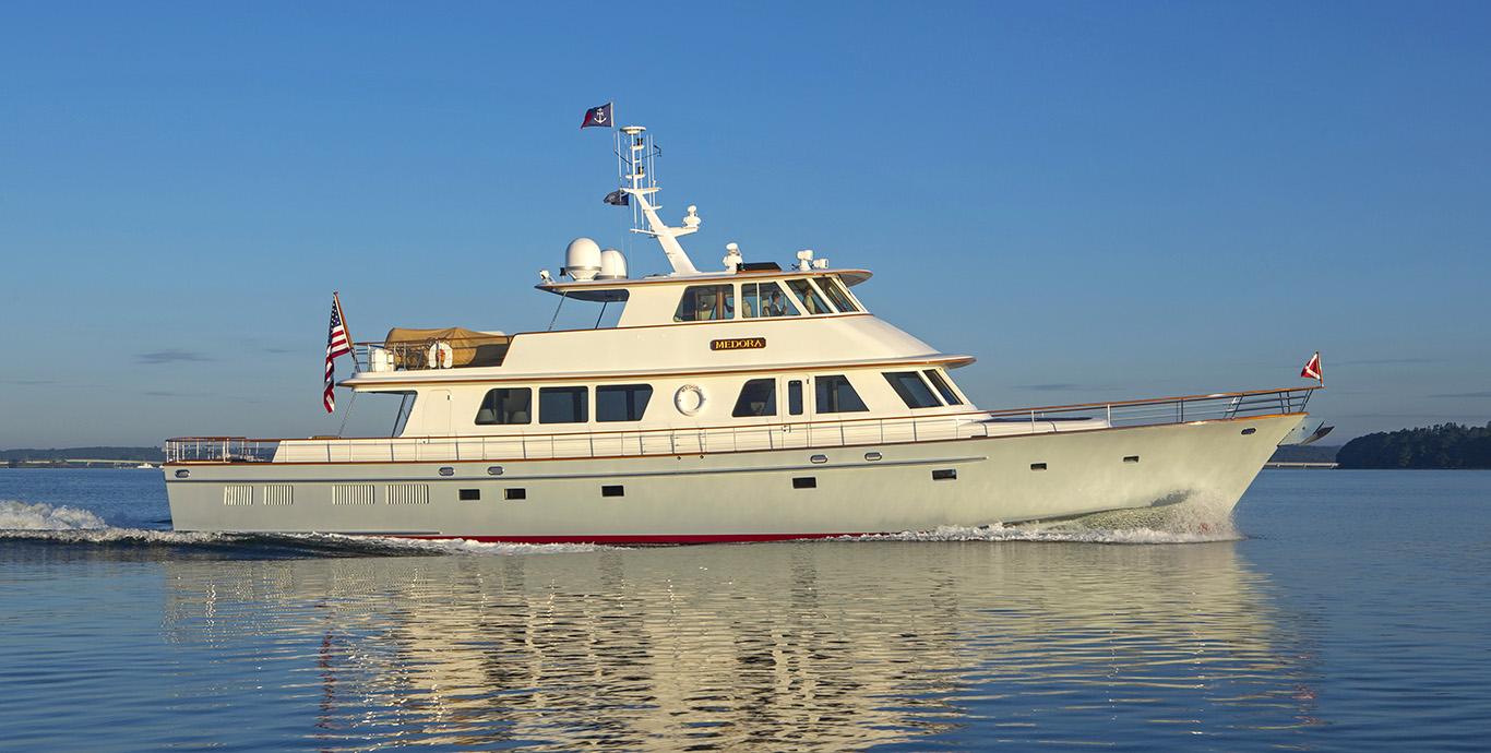 Aboard SEA BOLD a 96ft (29.29m) luxury motor yacht , built by NEW ENGLAND BOATWORKS in 2003