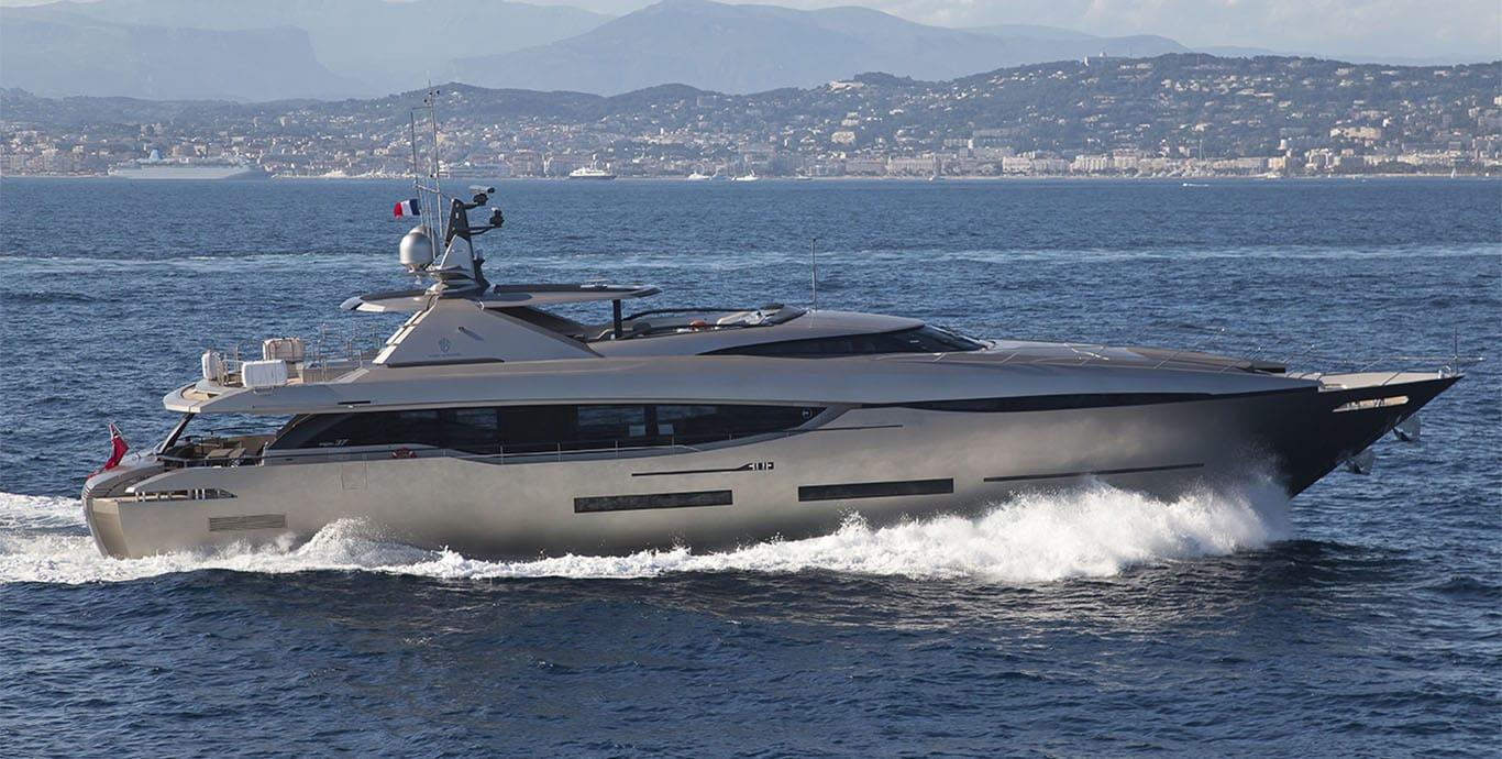 Aboard SAFFURIYA a 123ft (37.74m) luxury motor yacht , built by PERI YACHTS in 2011