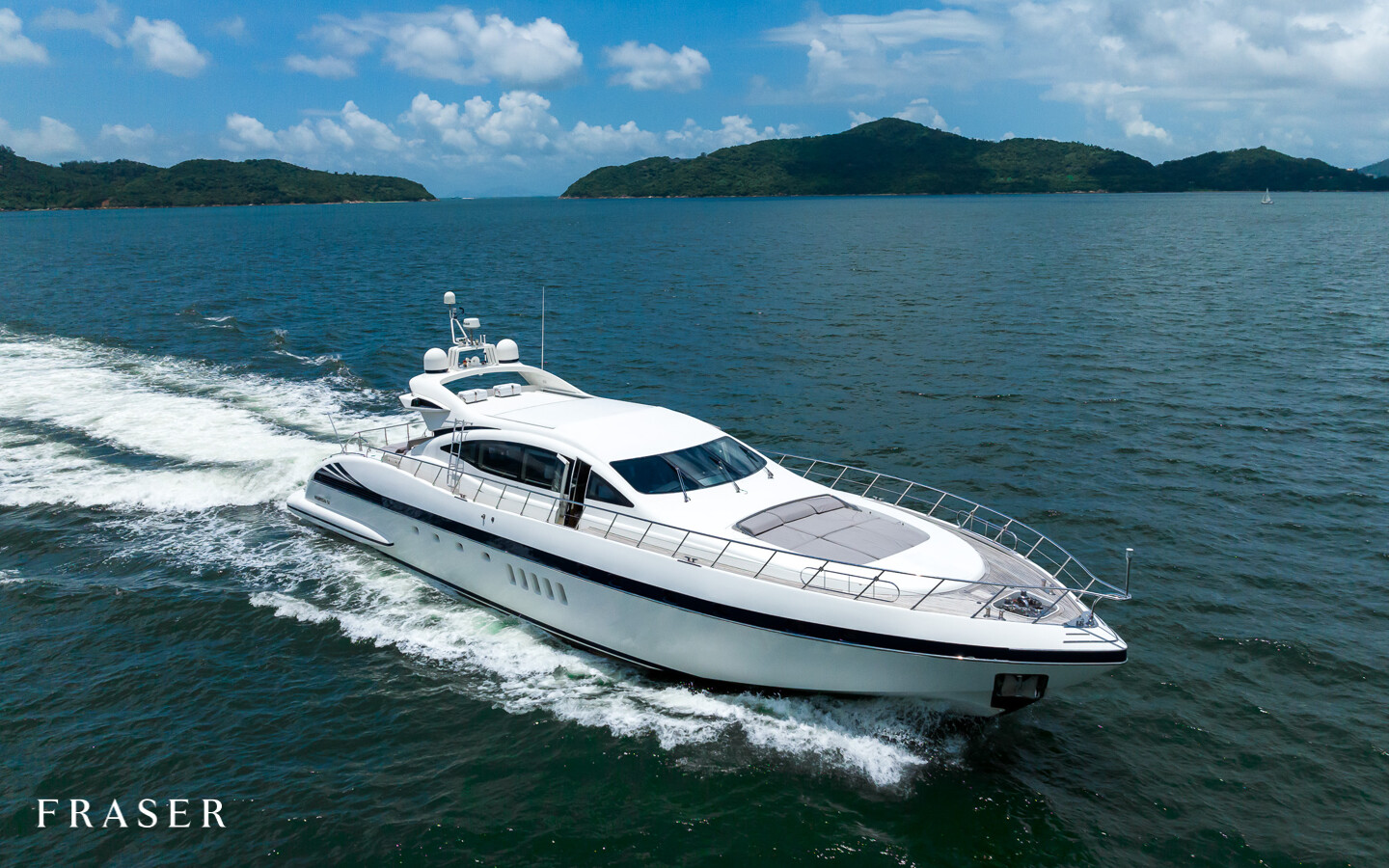 Aboard BEAR MARKET a 92ft (28.27m) luxury motor yacht , built by OVERMARINE in 2003