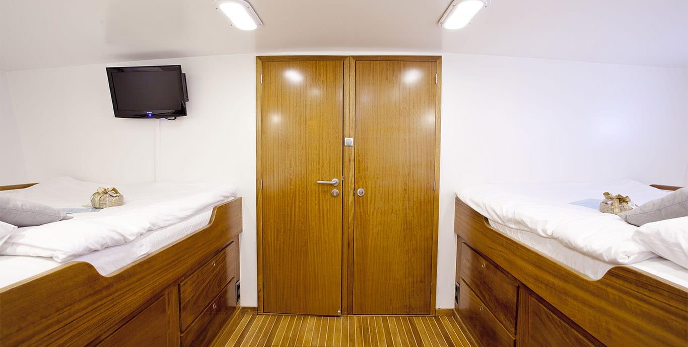 Aboard SPOOM a 78ft (24m) luxury motor yacht , built by GIDEON in 1962