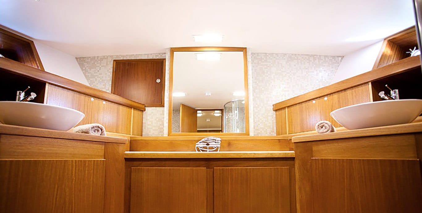 Aboard SPOOM a 78ft (24m) luxury motor yacht , built by GIDEON in 1962