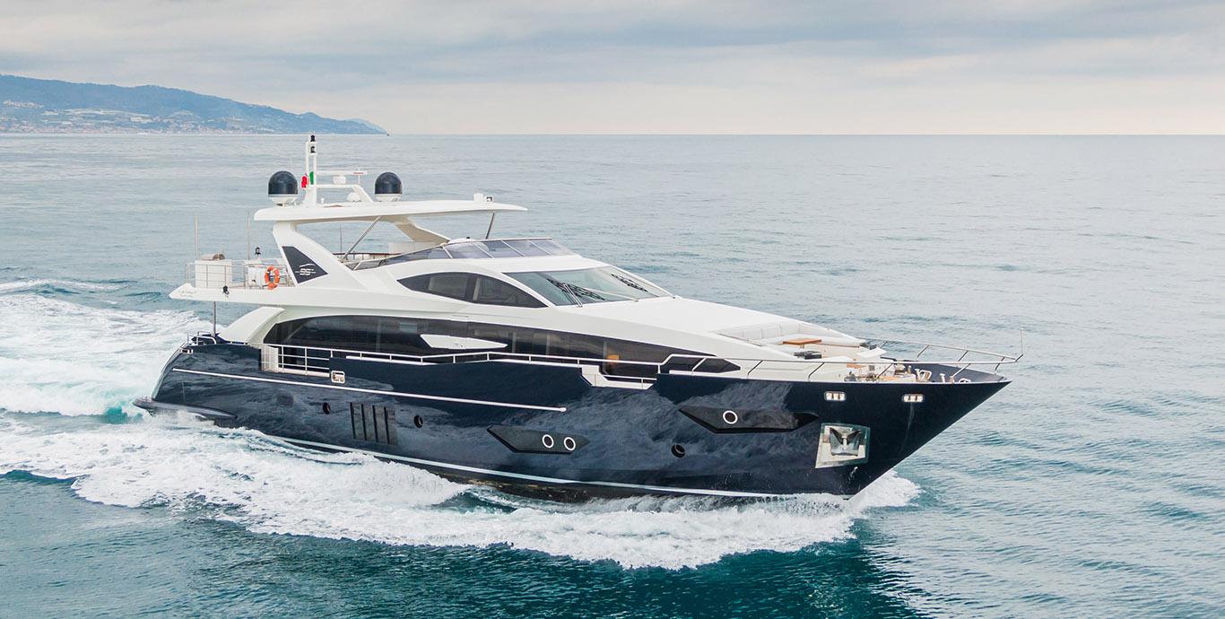 Aboard SOLSTICE a 93ft (28.62m) luxury motor yacht , built by AZIMUT in 2017