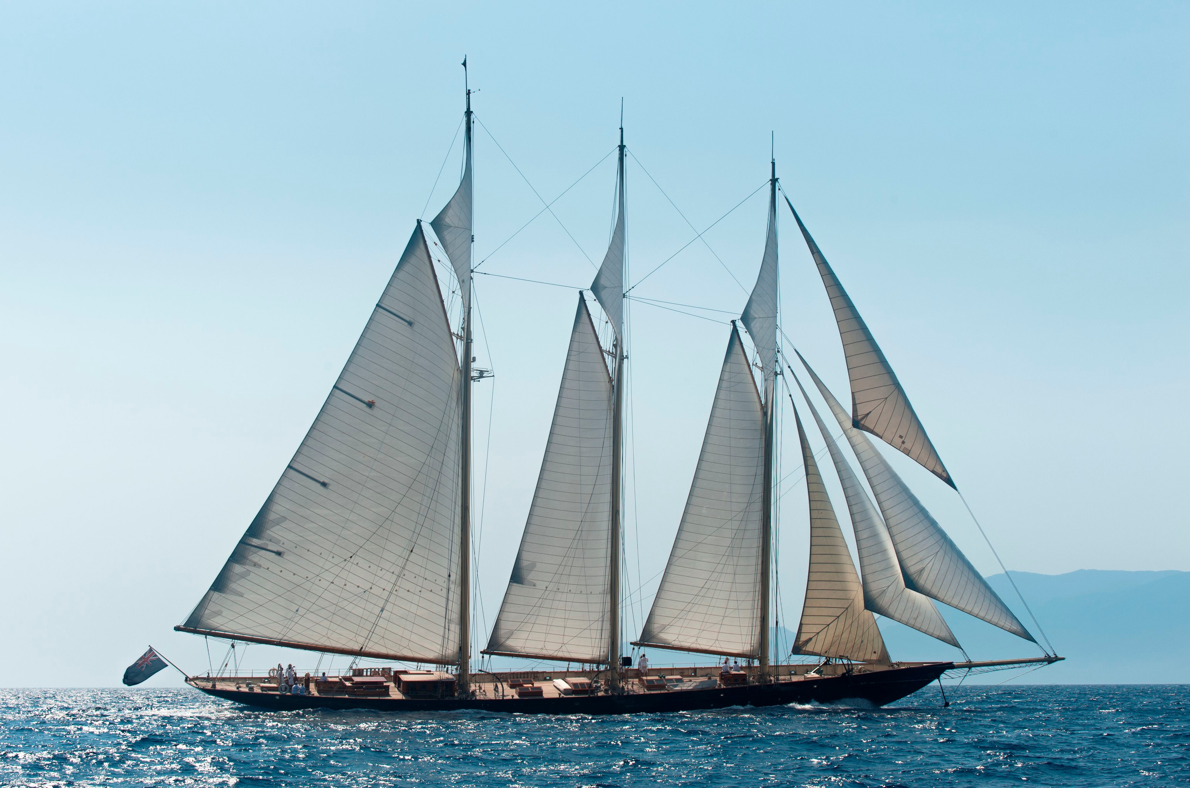10 m sailing yacht for sale