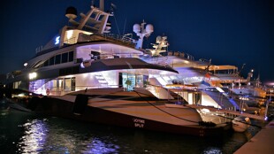 https://media.fraseryachts.com/Yachts/Y1738_MC_MC/images/yachtfolio/joyme-adtzkkyl2sgl_51519-iytWHZHL.jpg?vh=98d92a&w=310
