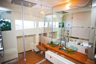 https://media.fraseryachts.com/Yachts/Y1738_MC_MC/images/yachtfolio/joyme-guqewmg1rsxp_51536-DmjQxVFX.jpg?vh=035e79&w=310