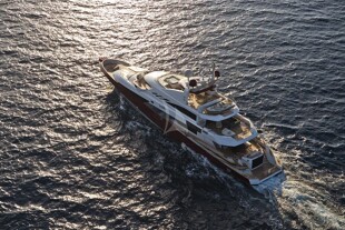 https://media.fraseryachts.com/Yachts/Y1738_MC_MC/images/yachtfolio/joyme-kggiv3jb-9n7_51539-DuciAq3T.jpg?vh=2afd57&w=310