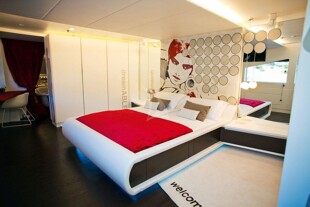 https://media.fraseryachts.com/Yachts/Y1738_MC_MC/images/yachtfolio/joyme-wbctse9my228_51533-ZXT9OiAW.jpg?vh=37a8e2&w=310
