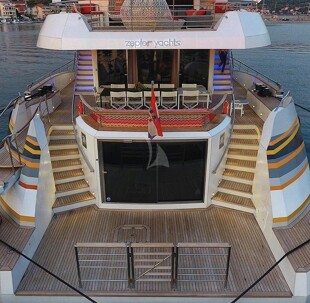 https://media.fraseryachts.com/Yachts/Y1738_MC_MC/images/yachtfolio/joyme-wsrui-h3alht_164126-OddM0YKu.jpg?vh=edef1e&w=310