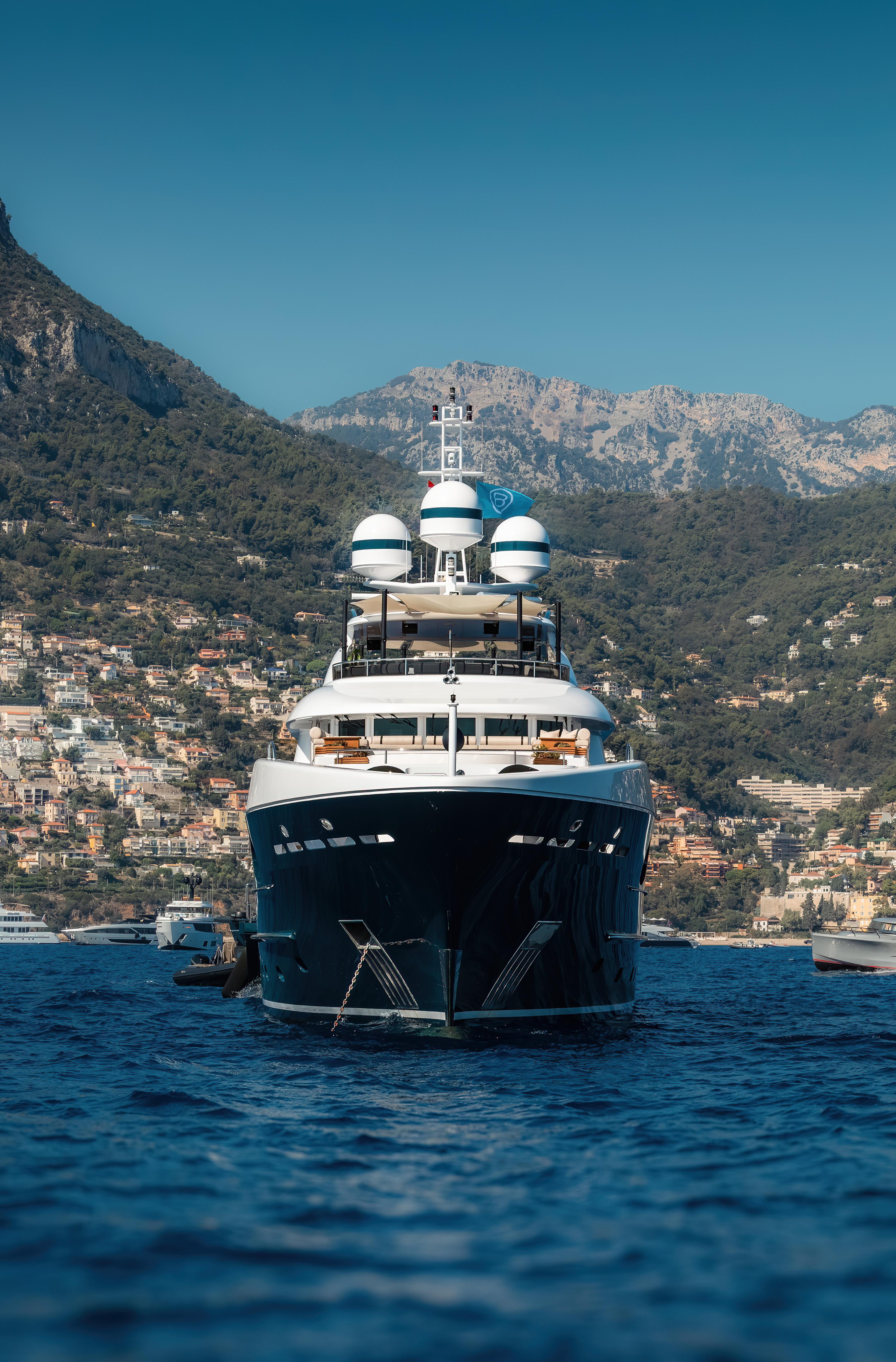 MY SECRET motor yacht for Sale by Fraser Yachts, built by HEESEN