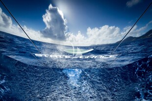 https://media.fraseryachts.com/Yachts/Y1767_MC_MC/images/yachtfolio/39-40-transom_56281-eNotbX5d.jpg?vh=e13a5b&w=310