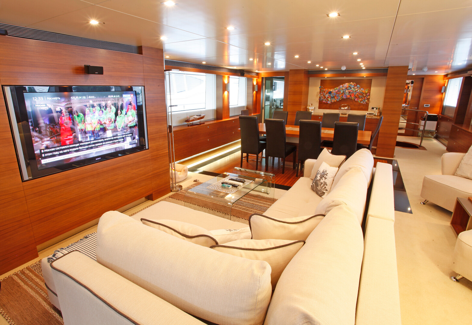 Aboard MR MOUSE a 138ft (42.06m) luxury motor yacht , built by AVANGARD YACHTS in 2012
