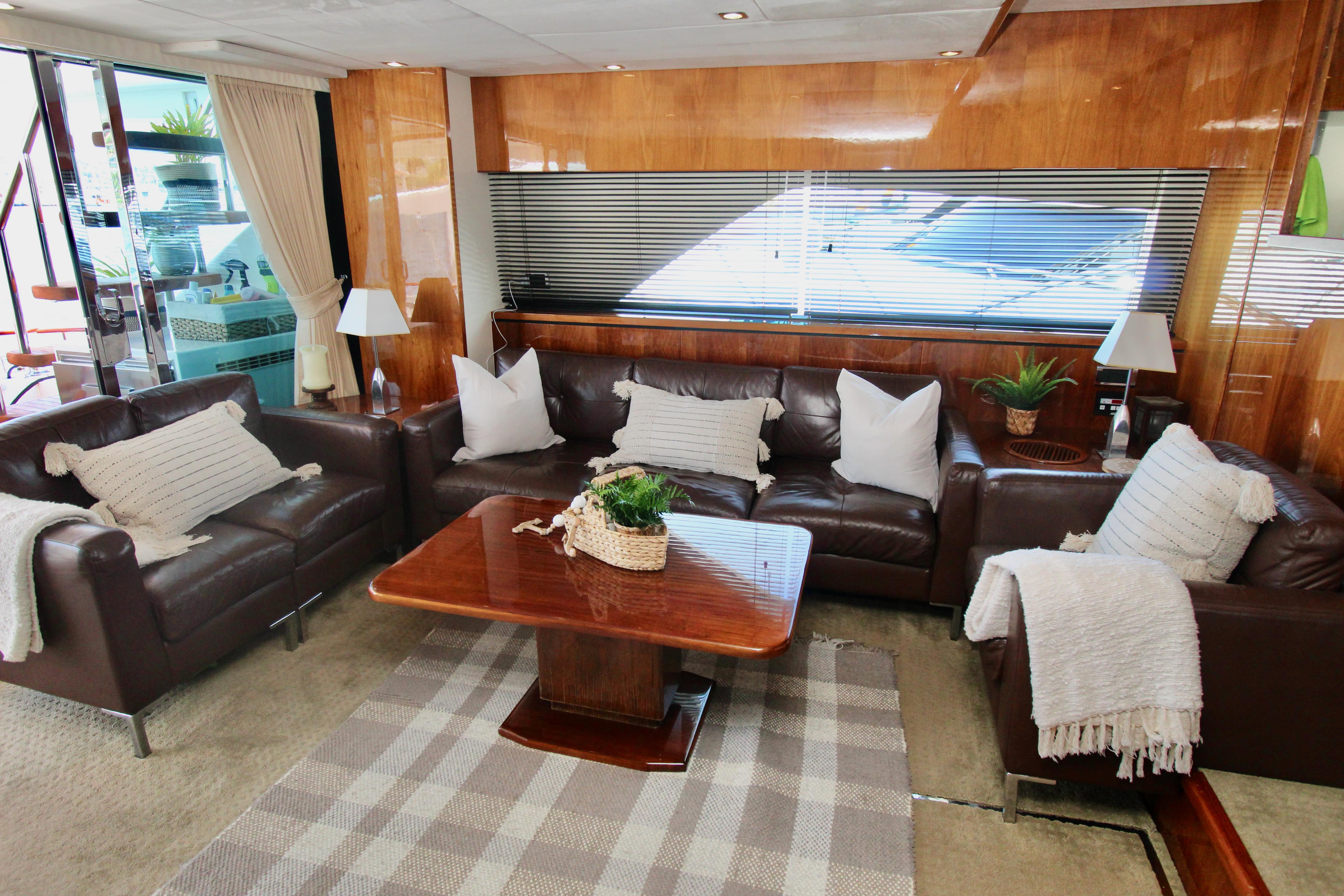 Aboard MAHARANI a 74ft (22.68m) luxury motor yacht , built by FAIRLINE YACHTS in 2007