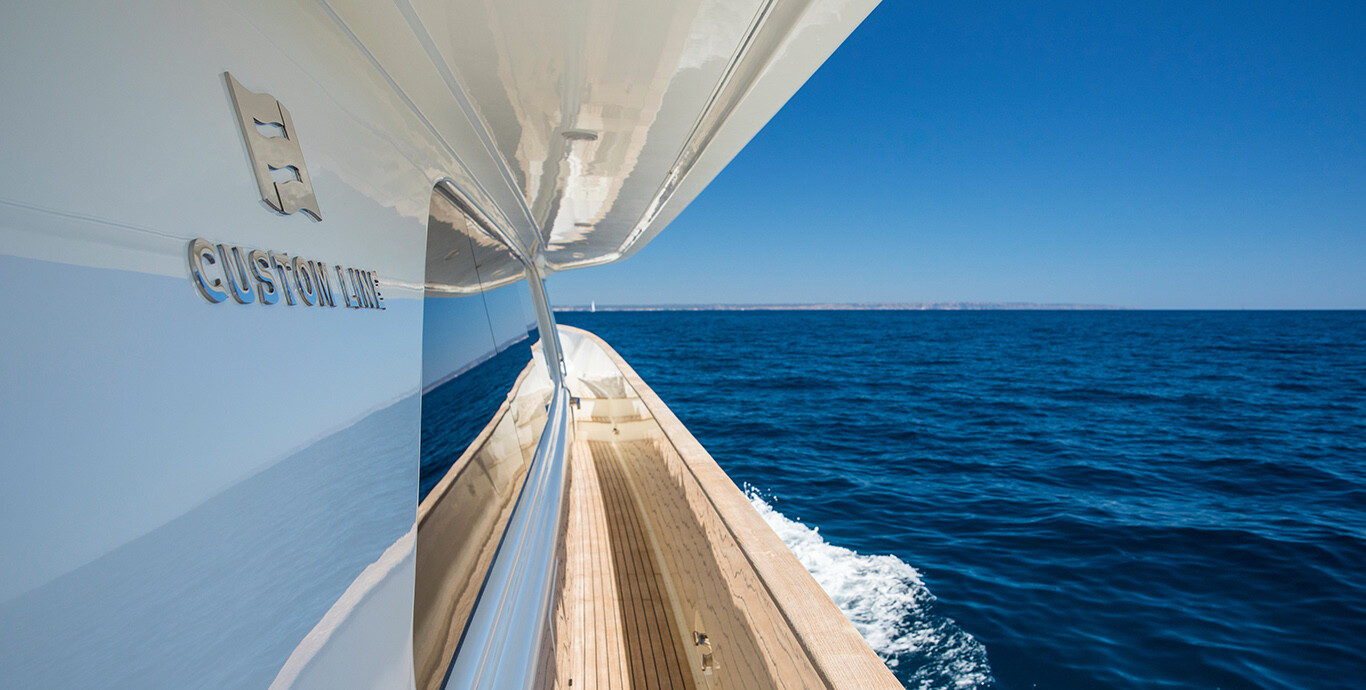 Aboard EOLIA a 86ft (26.22m) luxury motor yacht , built by FERRETTI CUSTOM LINE in 2008