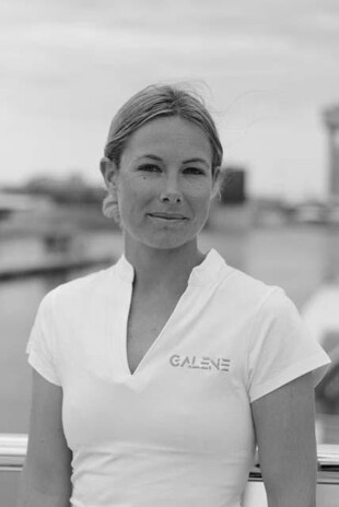 https://media.fraseryachts.com/Yachts/Y1969_KrB_MC/images/yachtfolio/crew/216829-di0XCU8y.jpg?vh=90dbcb&w=310