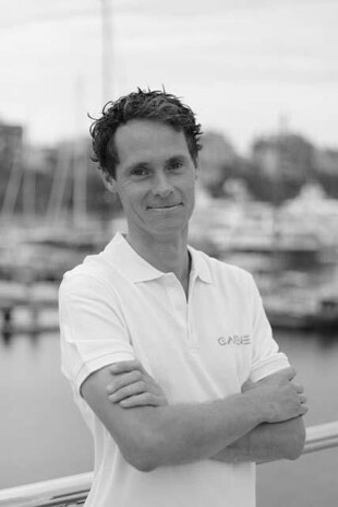 https://media.fraseryachts.com/Yachts/Y1969_KrB_MC/images/yachtfolio/crew/216832-XRCf91Si.jpg?vh=c773e8&w=310