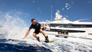 https://media.fraseryachts.com/Yachts/Y1969_KrB_MC/images/yachtfolio/galene-wakeboard_190285-3FdYpAz4.jpg?vh=b96fd3&w=310