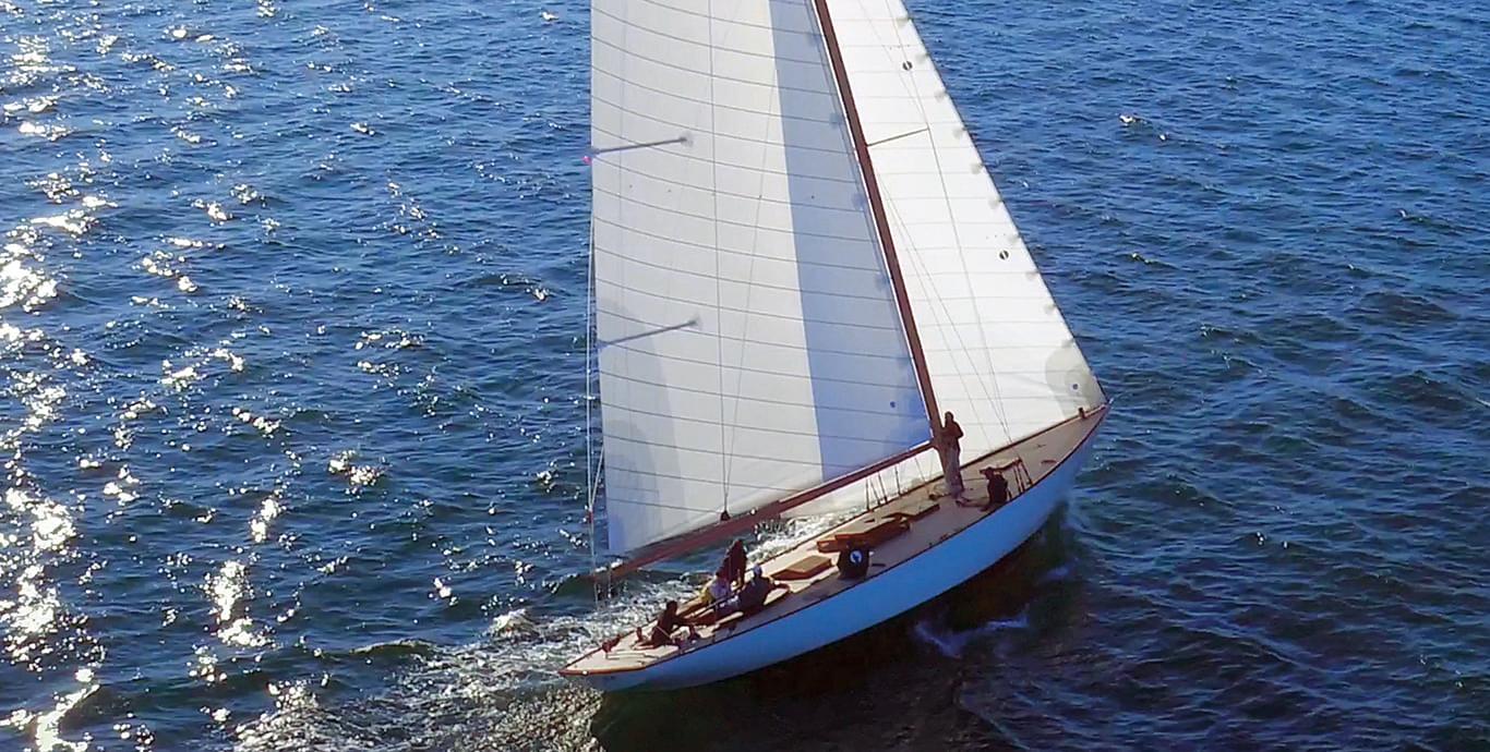Aboard MARILEE a 59ft (17.98m) luxury sailing yacht , built by HERRESHOFF in 1926
