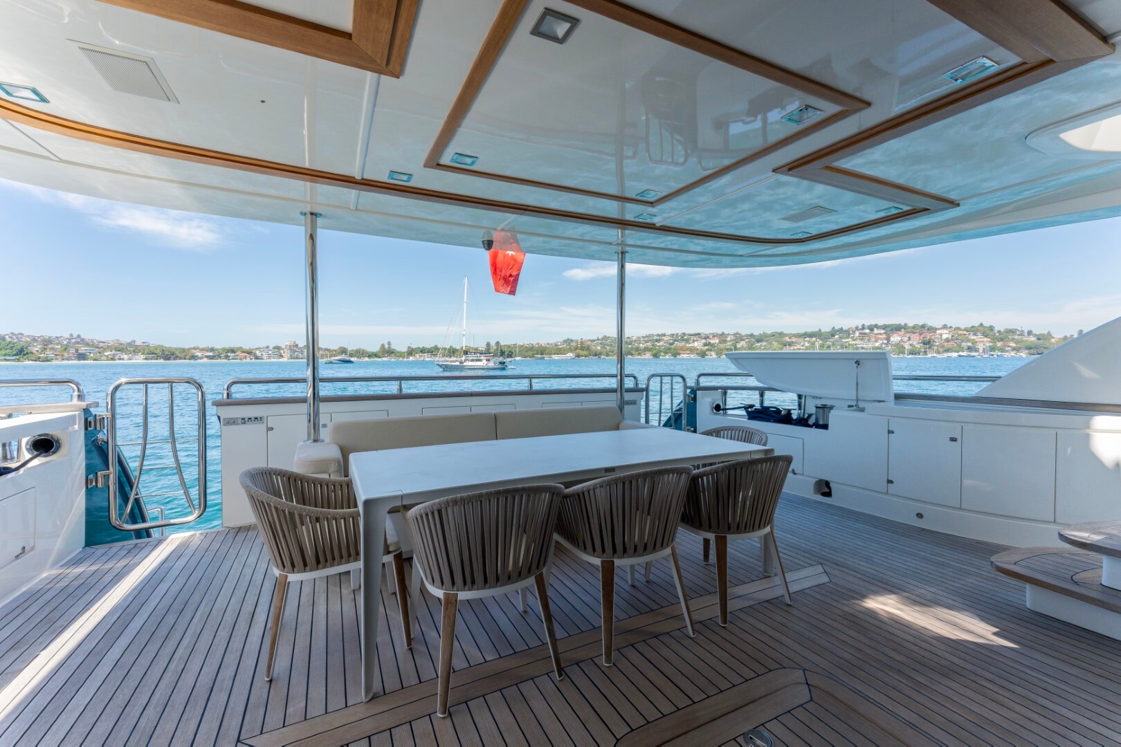 Aboard DOMUS a 86ft (26.5m) luxury motor yacht for Sale available with Fraser Yachts, built by FILIPPETTI YACHT in 2012