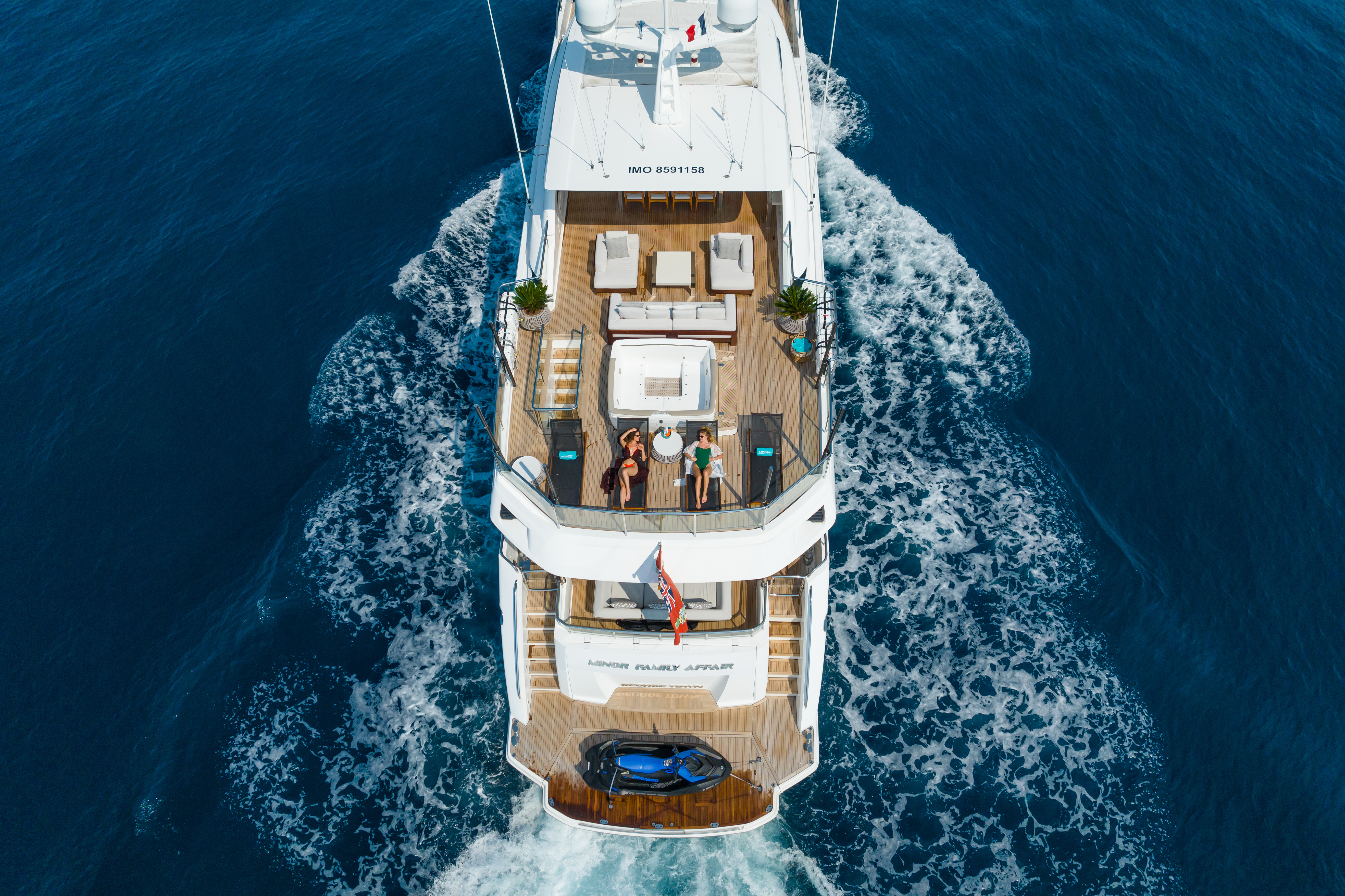 Aboard MINOR FAMILY AFFAIR a 115ft (35.15m) luxury motor yacht , built by PRINCESS YACHTS in 2017