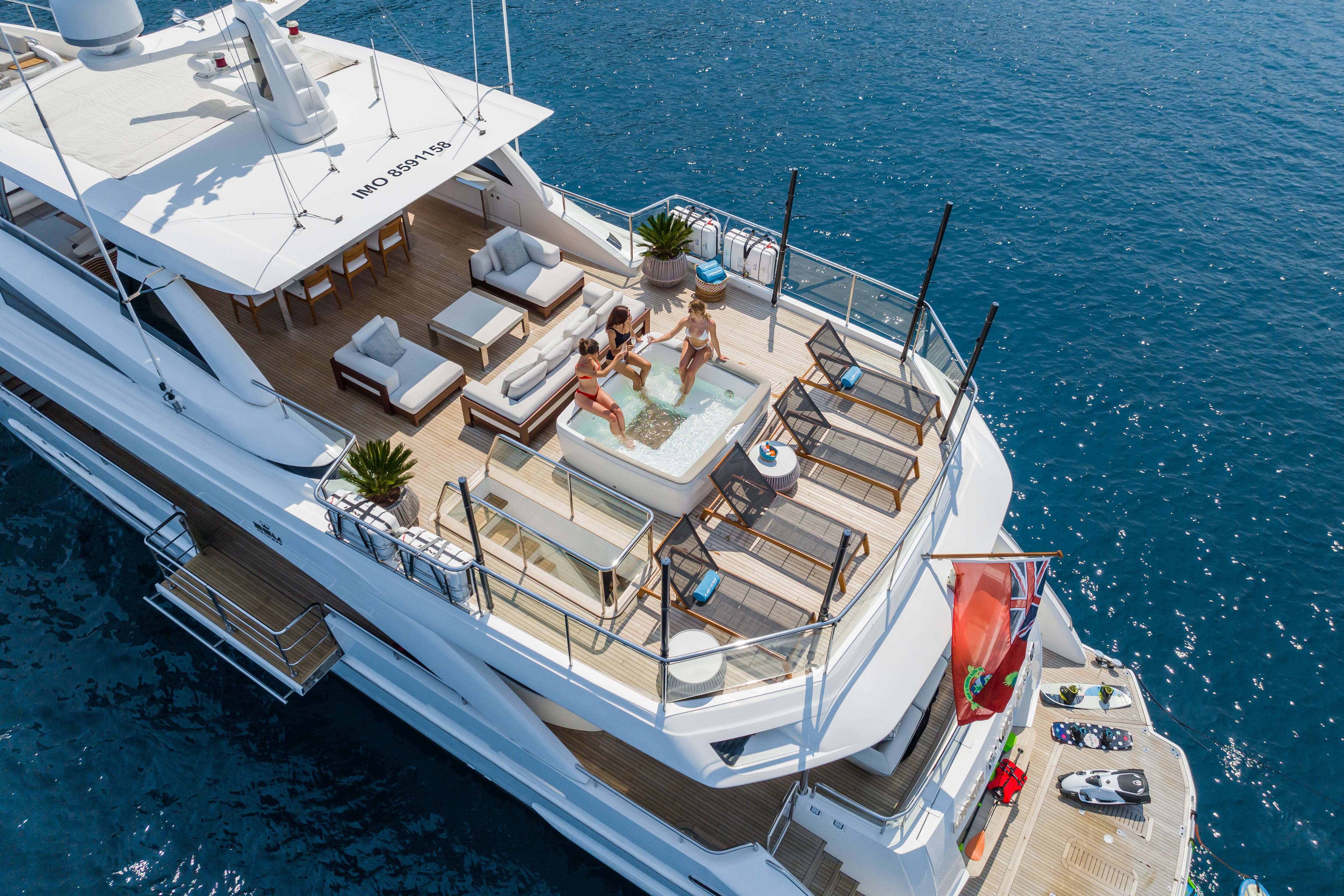Aboard MINOR FAMILY AFFAIR a 115ft (35.15m) luxury motor yacht , built by PRINCESS YACHTS in 2017