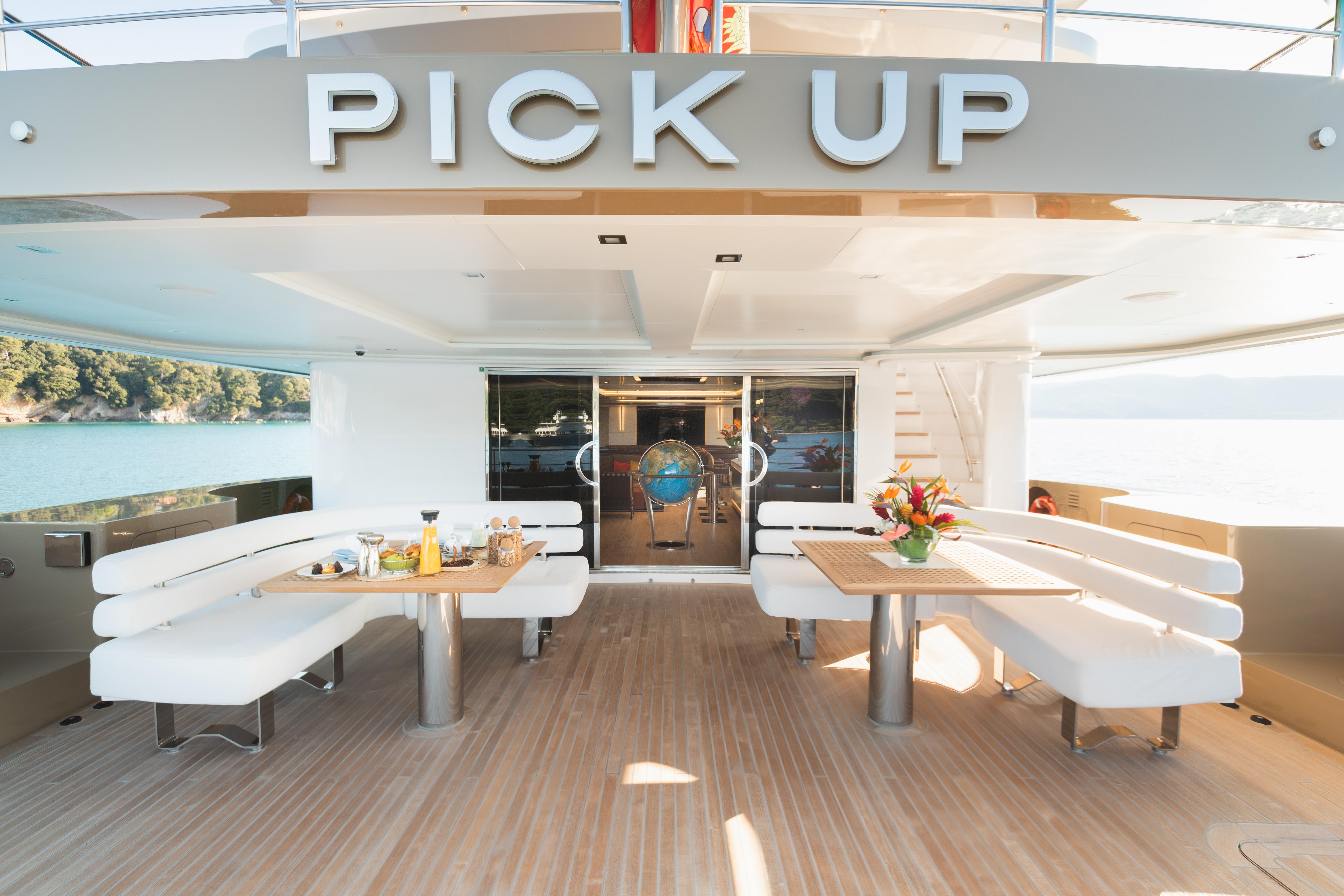 PICK UP motor yacht for Sale by Fraser Yachts, built by SANLORENZO