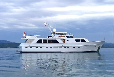 Aboard TRILOGY a 94ft (28.65m) luxury motor yacht , built by STEPHENS MARINE in 1984