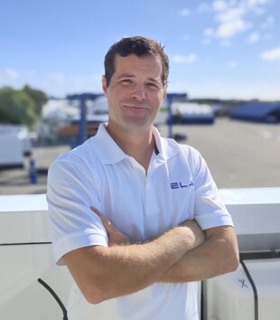 https://media.fraseryachts.com/Yachts/Y232192/images/yachtfolio/crew/326639-oWQwty09.jpg?vh=325295&w=310