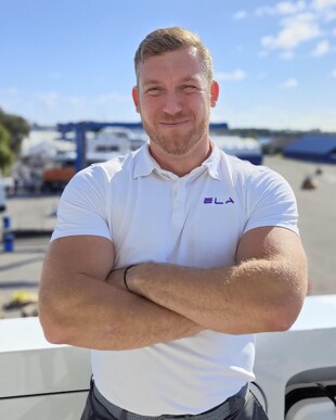 https://media.fraseryachts.com/Yachts/Y232192/images/yachtfolio/crew/326644-YHalSif4.jpg?vh=c25402&w=310
