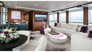 https://media.fraseryachts.com/Yachts/Y232192/images/yachtfolio/ela-bridge-deck-skylounge_326513-ALlwJXI9.jpg?vh=26e37e&w=310