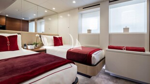 https://media.fraseryachts.com/Yachts/Y232192/images/yachtfolio/ela-guest-stateroom_326500-7aHBxpXW.jpg?vh=1c6b28&w=310