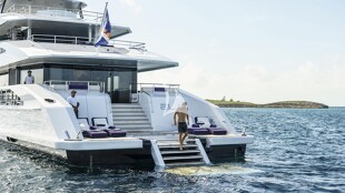 https://media.fraseryachts.com/Yachts/Y232192/images/yachtfolio/ela-hydraulic-swim-platform_326487-KZqGywHz.jpg?vh=1bcb6d&w=310
