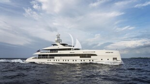 https://media.fraseryachts.com/Yachts/Y232192/images/yachtfolio/ela-profile_326484-T1hYWFHu.jpg?vh=d57ca8&w=310