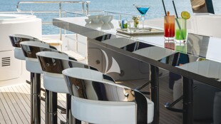 https://media.fraseryachts.com/Yachts/Y232192/images/yachtfolio/ela-sun-deck-bar_326520-7oN2GSeg.jpg?vh=0d9f4f&w=310
